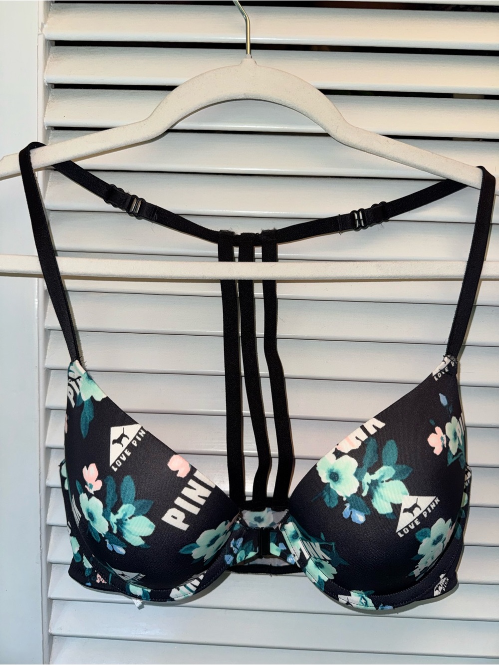 PINK Victoria's Secret Wear Everywhere PushUp Blue Floral Strappy Front Open Bra